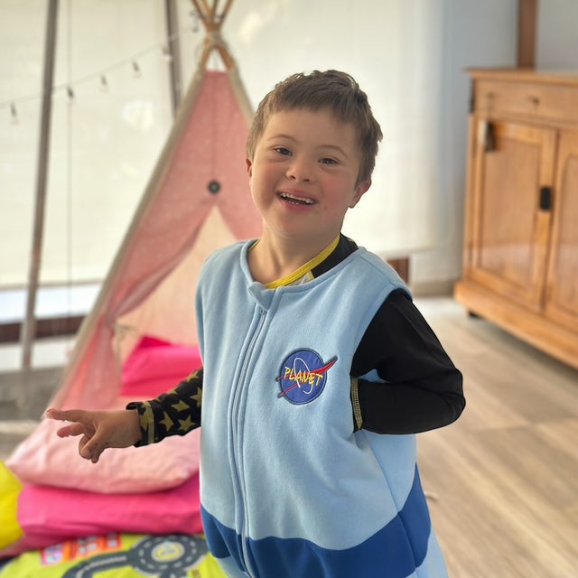 Saquito de Dormir Astronauta TOG 2,5 + Pantuflas Antideslizantes GRATIS