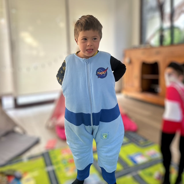 Saquito de Dormir Astronauta TOG 2,5 + Pantuflas Antideslizantes GRATIS