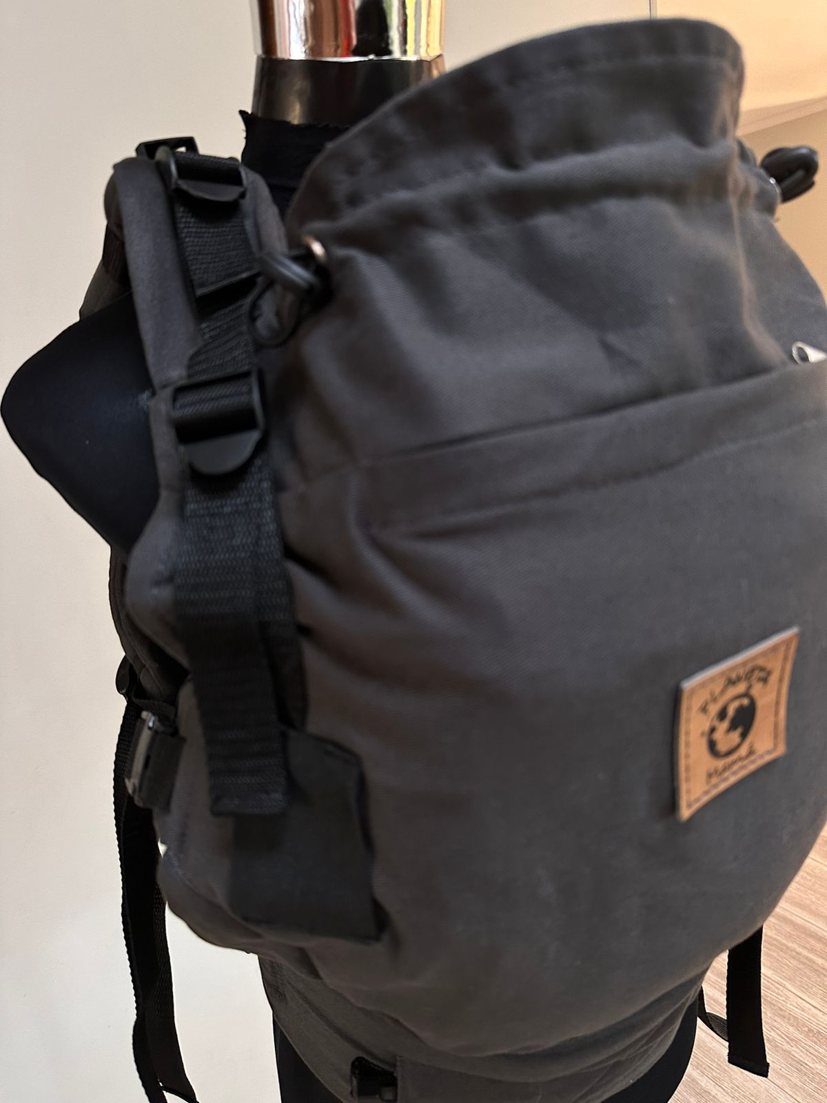 Porta Bebé Evolutivo Gris