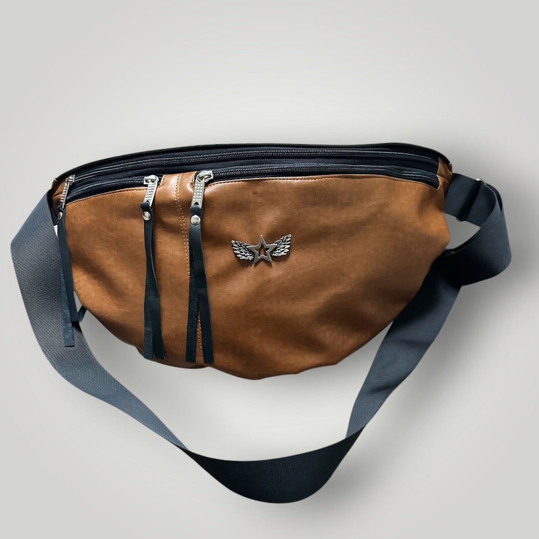 Banano Boho cuerina Camel