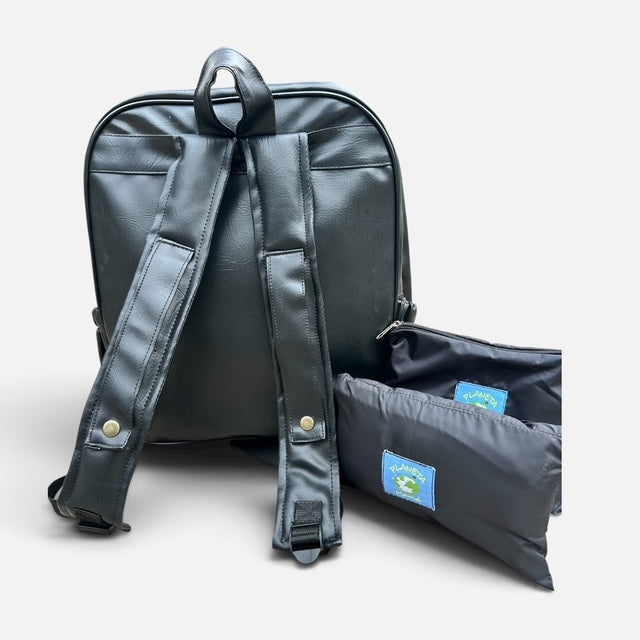 Mochila cuerina, aplicación cuero Emilia+ Estuche + Mudador acolchado impermeable GRATIS (Copia) (Copia)