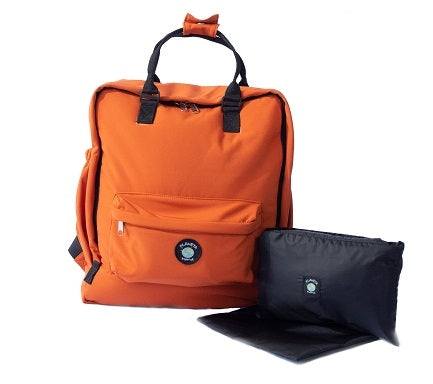 Mochila Urban Maternal Terracota  + Estuche + Mudador acolchado impermeable GRATIS