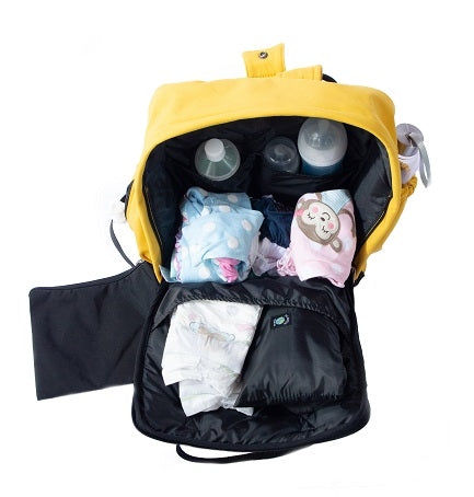Mochila Urban Maternal Mostaza  + Estuche + Mudador acolchado impermeable GRATIS